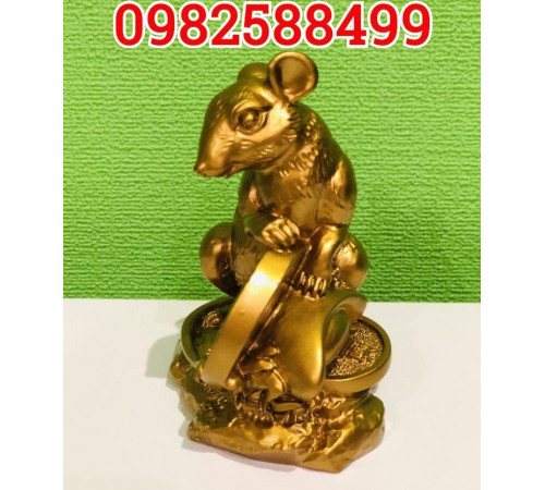 Золотий щур із монеткою символ багатства