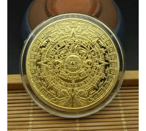 Сувенірна монета "Календар ацтеків". Камінь сонця"