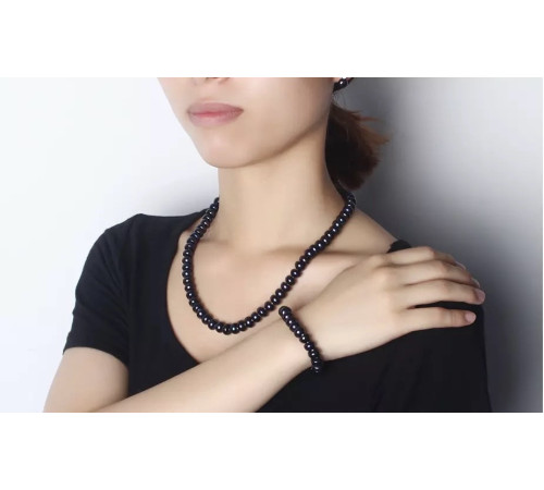 Намисто з чорного з баклажановим відливом морських перлів