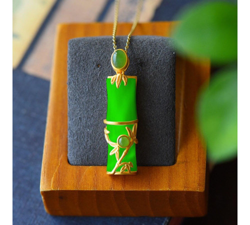 Золота підвіска із зеленим турмаліном і нефритом бамбуковий кулон для довголіття та процвітання
