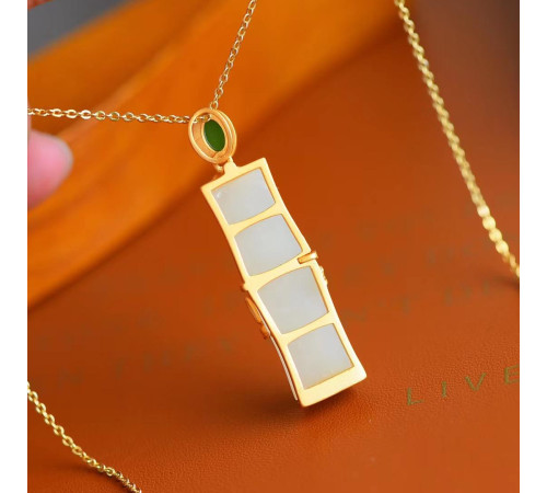 Золота підвіска із зеленим турмаліном і нефритом бамбуковий кулон для довголіття й багатства