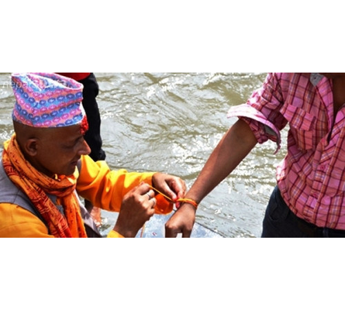 Тибетський плетений браслет ручної роботи з 5 мідними намистинами на великий удачу та захист