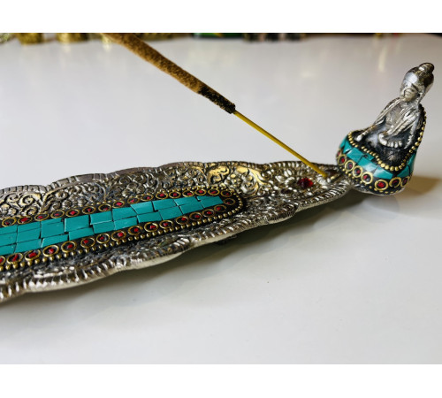 Срібна підставка для пахощів Будда Шак'ямуні з зеленим Нефритом і Коралом для світу та Перемоги над усіма