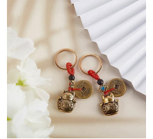 Брелок Кіт Манекі-неко з п'ятьма китайськими монетами та символом інфінітії приваблює багатство та міцне здоров'я