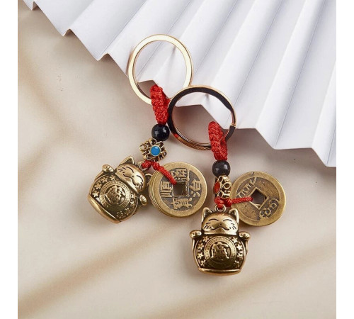 Брелок Кіт Манекі-неко з п'ятьма китайськими монетами та символом інфінітії приваблює багатство та міцне здоров'я
