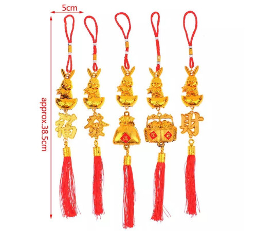 Підвіска Кролик із мішком золота на червоній нитці 38 см для багатства та процвітання