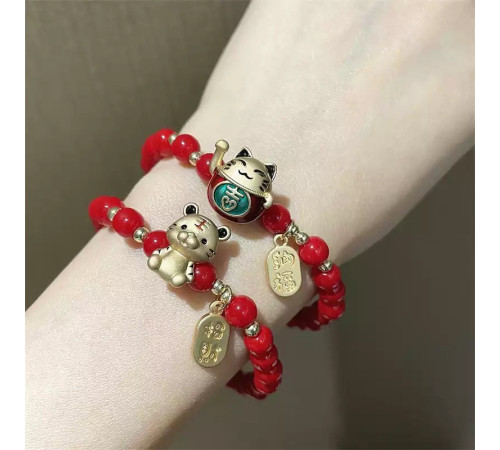 Браслет із підвіскою Кішка Багатства червоний 16 см