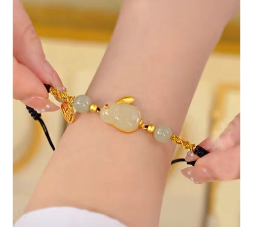 Браслет Нефритовий Кролик розкішний на чорній нитці для великого багатства та любові