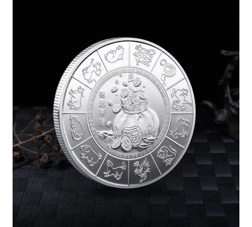 Срібна монета Щасливий Кролик 2023 з 12 тваринами для удачі, Здоров'я й Багатства в домі