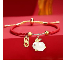 Браслет Нефритовий Кролик на червоній нитці з позолотою 24 каратів приносить любов, романтику, партнерство удача