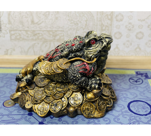 Статуетка Велика Щаслива Денна Жаба з червоними кристалами для Денег 38*27см