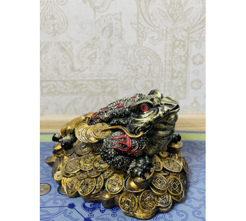 Статуетка Велика Щаслива Денна Жаба з червоними кристалами для Денег 38*27см