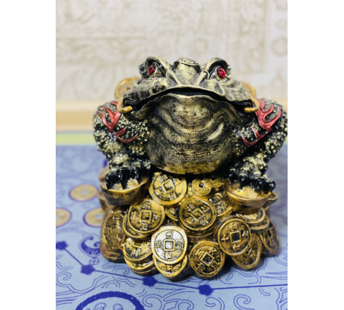 Статуетка Велика Щаслива Денна Жаба з червоними кристалами для Денег 38*27см