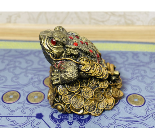 Статуетка Велика Щаслива Грошова Золота Жаба з червоними кристалами для Дениг 20*17см*