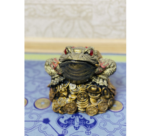Статуетка Велика Щаслива Грошова Золота Жаба з червоними кристалами для Дениг 20*17см*