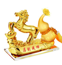 Статуетка Кінь Золота для Багатства Достаток, Процвітання, з гарбузом Ву Лу для Здоров'я