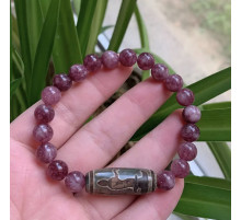 Бусина Дзі Богиня Тара в браслеті з аметисту