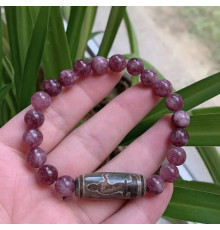 Бусина Дзі Богиня Тара в браслеті з аметисту