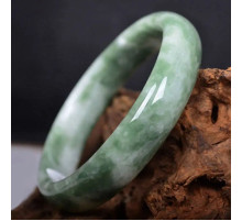 Браслет зі справжнього нефриту світло-зелений для великих грошей 18-й розмір