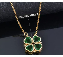 Золота підвіска Чотирилиста конюшина із зеленим турмаліном і магнітами грошовий талісман для удачі