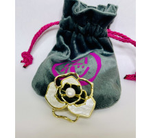 Золота брошка з малазійськими перлами та перламутром у формі півонії для грошей