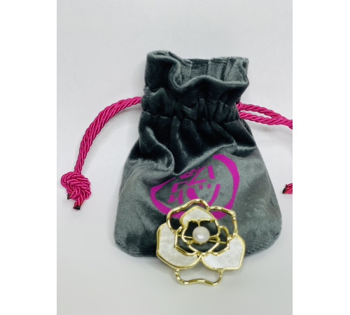 Золота брошка з малазійськими перлами та перламутром у формі півонії для грошей