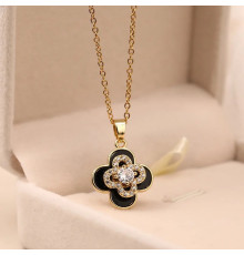 Позолочена підвіска Чотирилиста конюшина з обертовим конюшином і фіанітами для удачі, Процвітання та Здоров'я