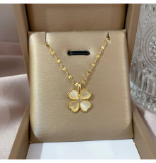 Золота підвіска Клевер Чотирилистий із фіанітом для великого багатства та великої удачі