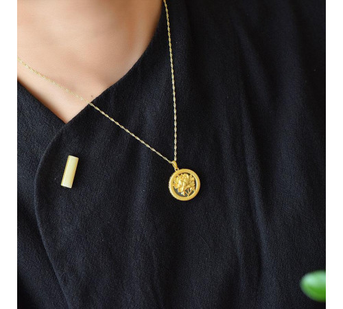 Золота підвіска Півонія з Нефритом для підтримки проєктів або зібрати засоби на будь-яку справу