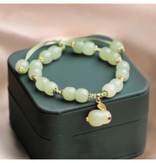 Нефритовий браслет із кроликом і фіанітом для здоров'я, багатства та удачі з Непалу