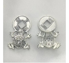 Жабка трилапая з китайською монетою срібна гаманцева символ для грошей Тибет