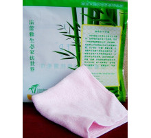 Серветка з бамбука та турмаліну для обличчя й тіла