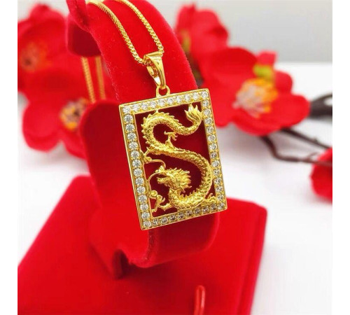 Золота підвіска Дракон, що наповнює бажання з фіанітами на ланцюжку для захисту, успіху, сміливості, впевненості