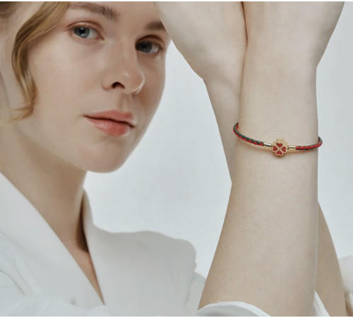 Золотий браслет Чотирилистий конюшина червоний агат для удачі, для успіху та харизми, для багатства та здоров'я