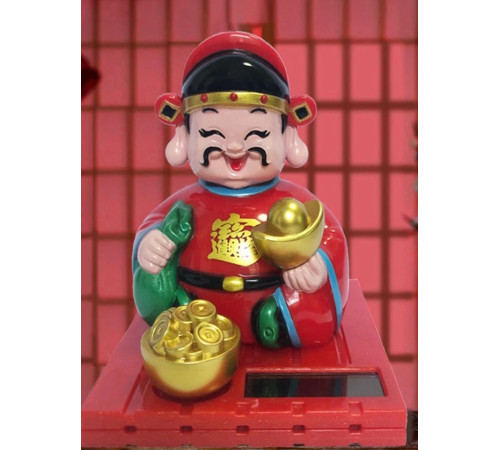 Тибетський Бог Багатства з грошовим золотим злитком у руках на сонячних батареях 9 см