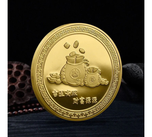 Золота монета Зелений Дракон приносить Велику удачу, процвітання і здоров'я