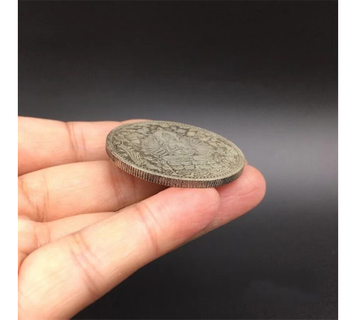 Срібна монета Тисяча Гуань Інь Богиня Милосердя, Захисти та Сповнювальна бажання Тибет