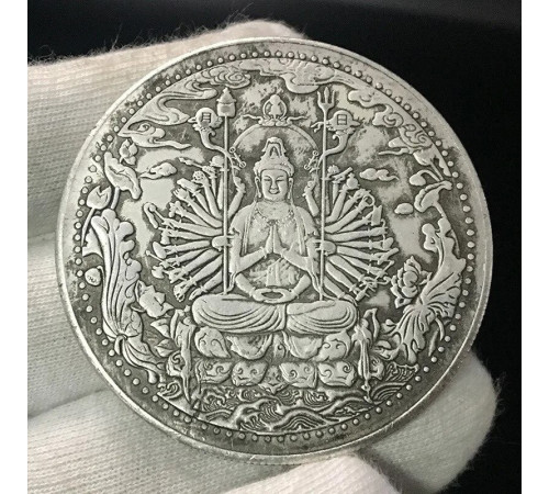 Срібна монета Тисяча Гуань Інь Богиня Милосердя, Захисти та Сповнювальна бажання Тибет