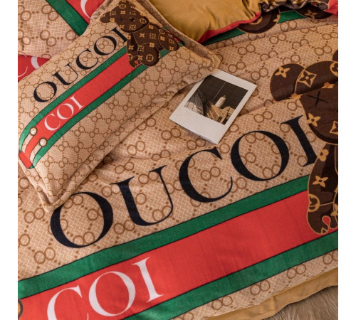 Турмалінова молочна постільна білизна з кораловою ниткою з чотирилистним конюшином для удачі Тепле