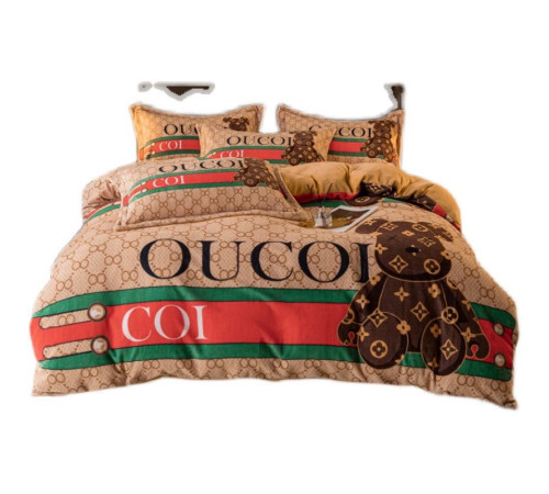 Турмалінова молочна постільна білизна з кораловою ниткою з чотирилистним конюшином для удачі Тепле