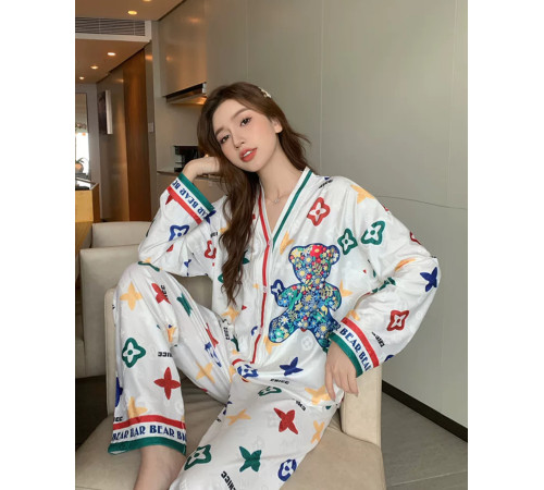 Шовкова піжама з чотирилистним конюшином: набір шортів, штанів і кофти для удачі та грошей