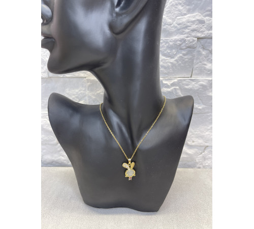 Золота підвіска Кролик із натуральним каменем котяче око підсилює вібрації любові та щастя