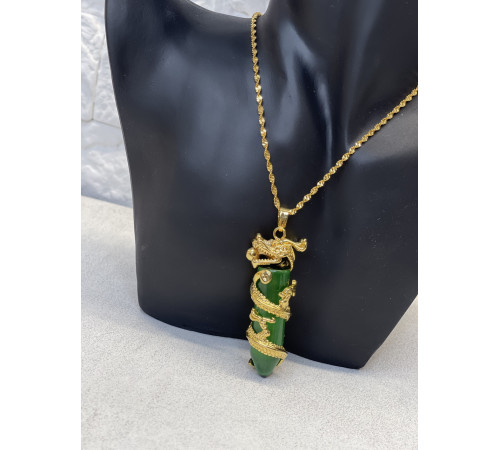 Золота підвіска Сакральний Дракон на Зеленому Турмаліні для влади, Статус, дія залучити Удачу