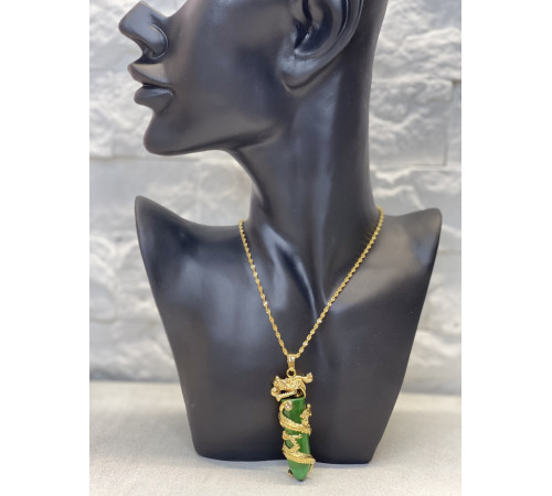 Золота підвіска Сакральний Дракон на Зеленому Турмаліні для влади, Статус, дія залучити Удачу