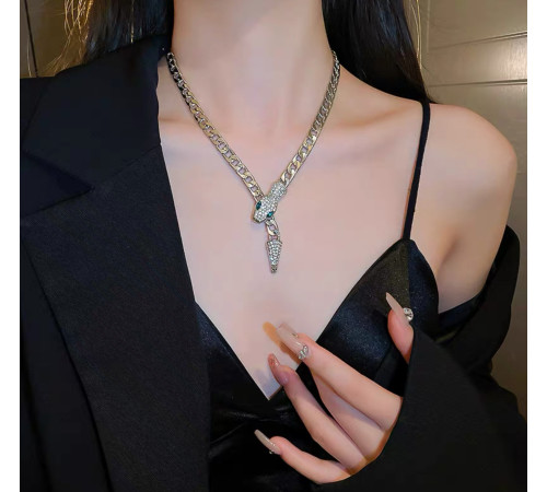 Срібна Підвіска Змія з фіанітами та магнітами для Здоров'я, Багатства, удачі та здійснення Жела