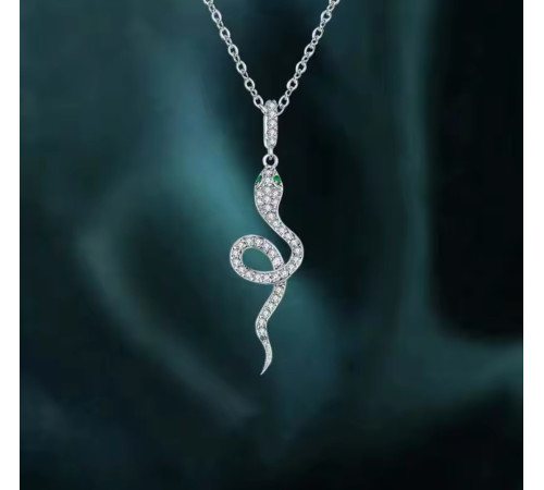 Срібна Підвіска Змія з фіанітами талісман для достатку удачі на рік Змії
