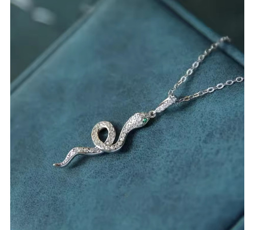 Срібна Підвіска Змія з фіанітами талісман для достатку удачі на рік Змії