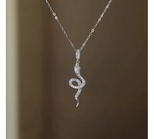 Срібна Підвіска Змія з фіанітами талісман для достатку удачі на рік Змії