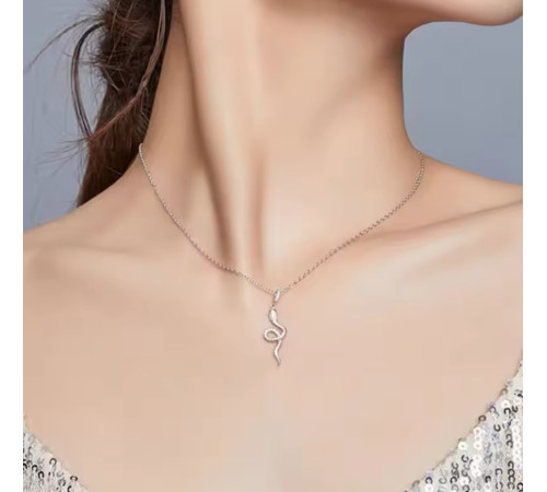 Срібна Підвіска Змія з фіанітами талісман для достатку удачі на рік Змії