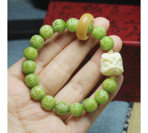 Тибетський Дорогоцінний Браслет з мантрою Om Mani Padme Hum і сніговим Львом Зелений Бодхі